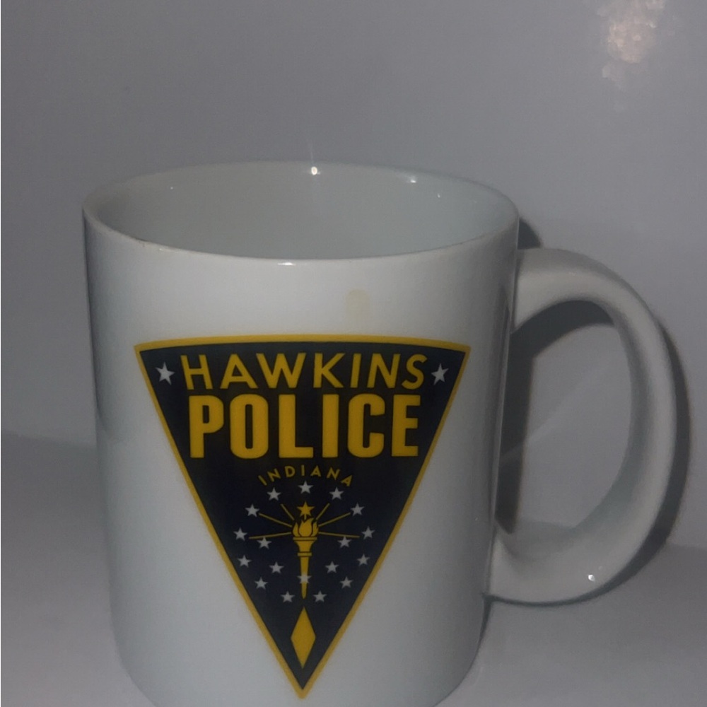 Stranger Things Mug - Picture 2 of 2